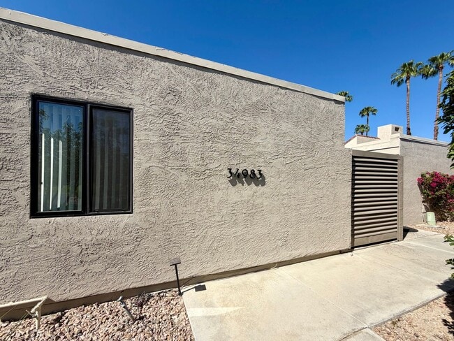 34983 Mission Hills Dr