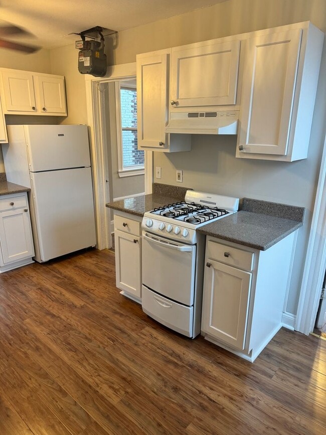 Photo - North End 3bed / 1bath available January 2026