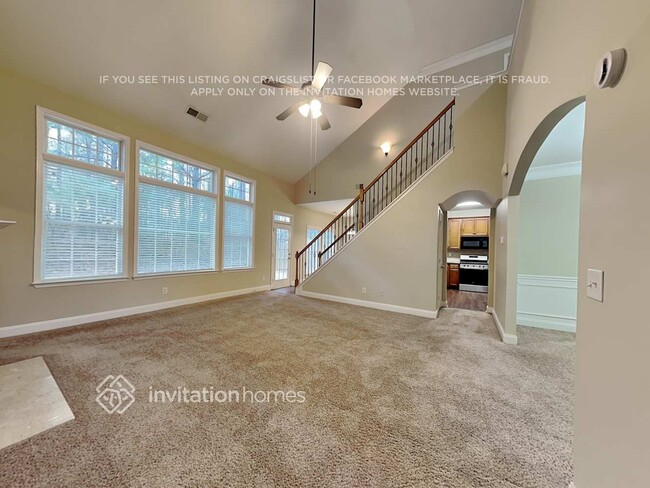 490 Roland Manor Dr