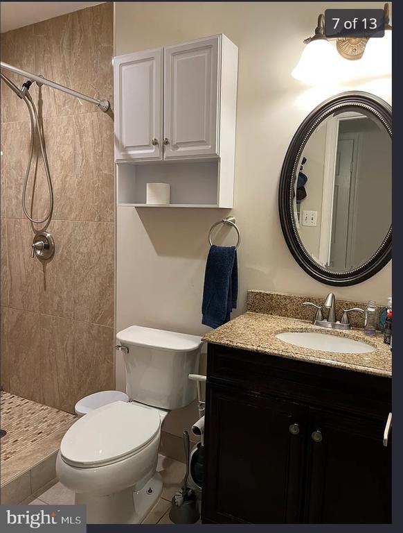 Photo - 21082 Gladstone Dr