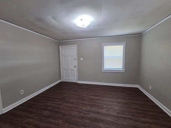 Photo - 802 N Dunlap St