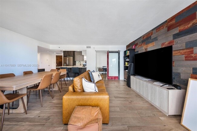 Photo - 1541 Brickell Ave