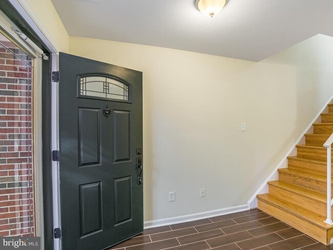 Photo - 1128 N Taylor St