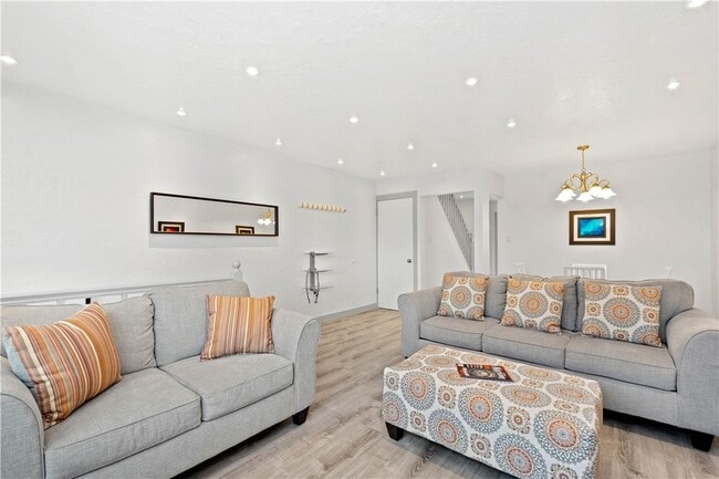 Photo - 236 S Grandview Ave