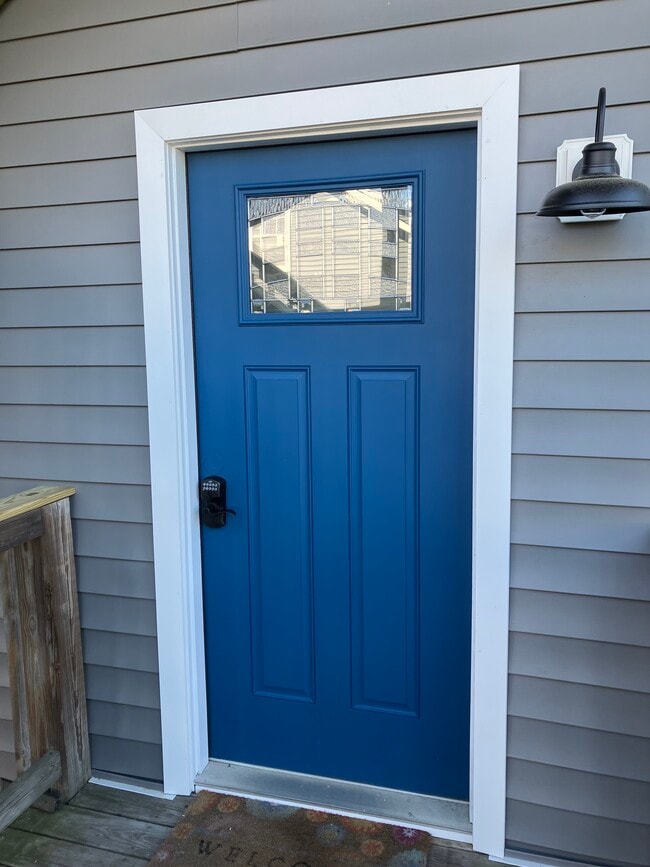 PRIVATE ENTRANCE