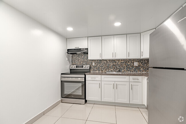 2BR, 1BA - 1,190SF