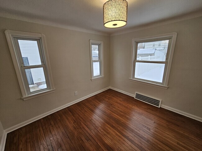 Photo - 13310 Thraves Rd