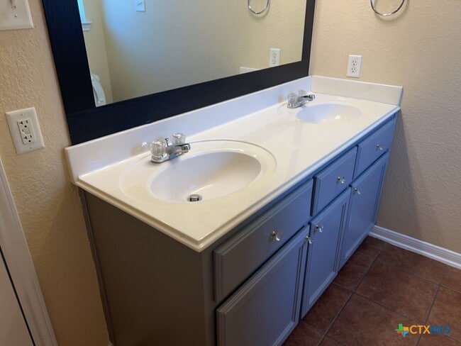 Photo - 2509 Lavender Ln
