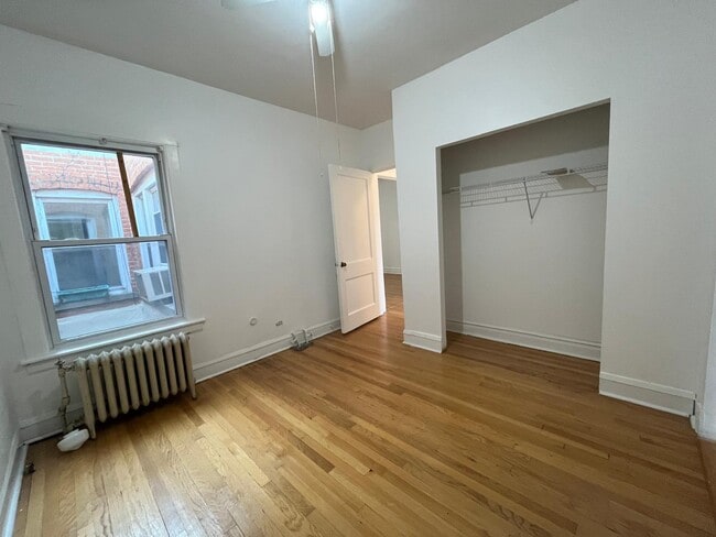 Photo - 6017 W Irving Park Rd Unidad 2nd Fl