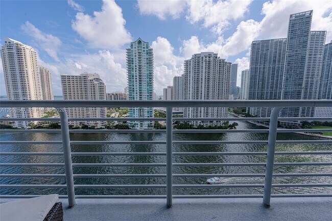 Photo - 325 S Biscayne Blvd Unidad 2119