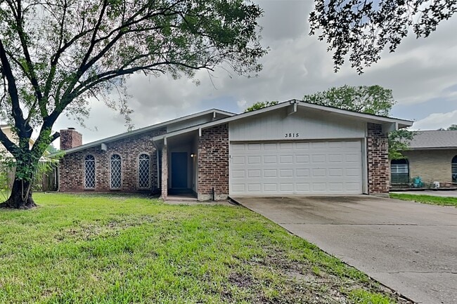 Photo - 3815 Marywood Dr