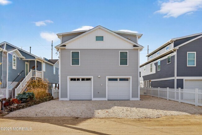 3255 Goa Way