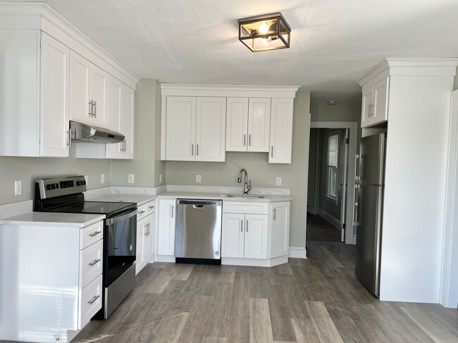 Photo - 2 East St Unit 1