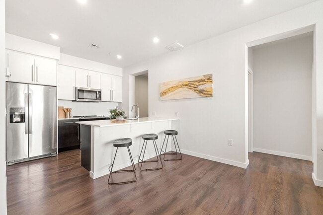 Photo - Mile High Apartments at Sloan's Lake