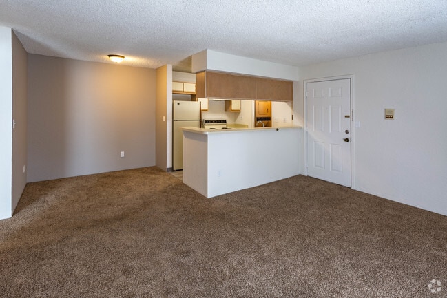 1 BR, 1 BA - Standard - 750 SF