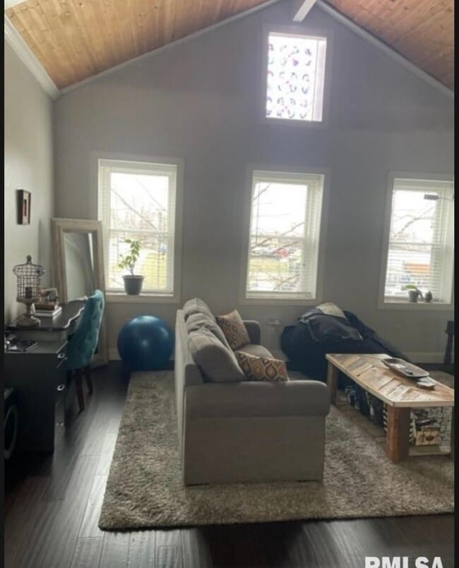 Photo - 835 Kentucky St