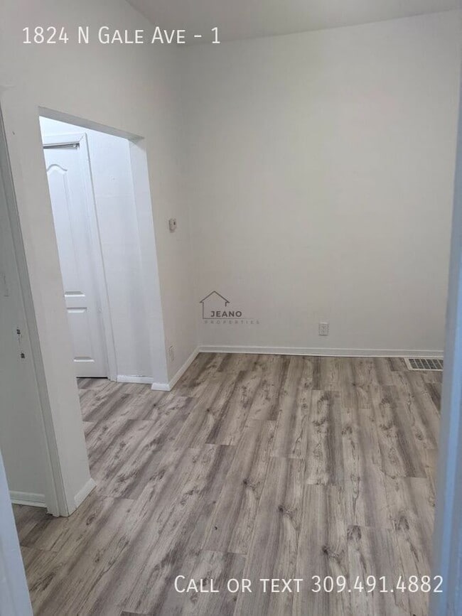 Photo - 1824 N Gale Ave