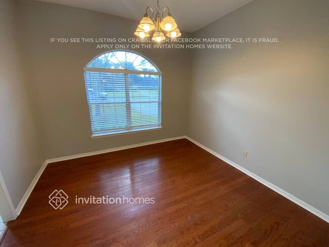 Photo - 1091 Larkspur Loop