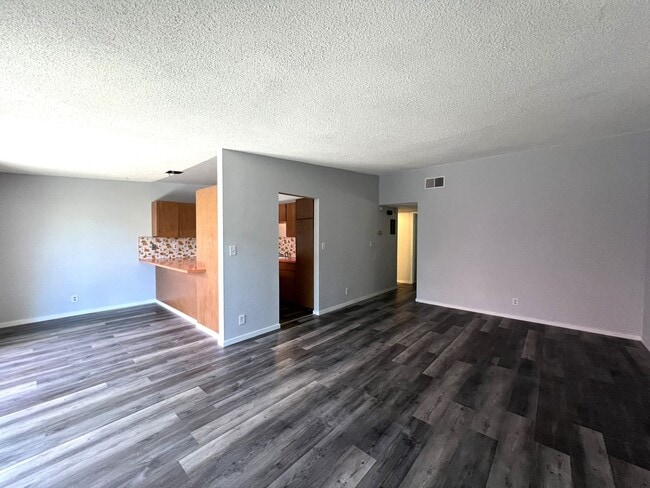 Photo - California4046 Unit #2