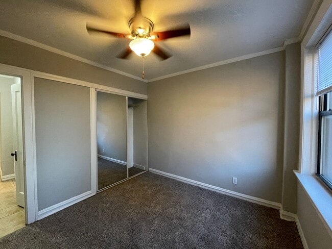 Building Photo - 831 W Bradley Pl Unit 661-801