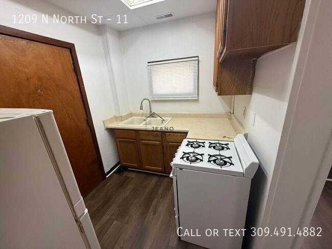 Photo - 1209 North North Street Unit 11