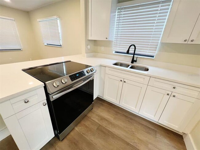 Photo - 1016 9th Ave NW