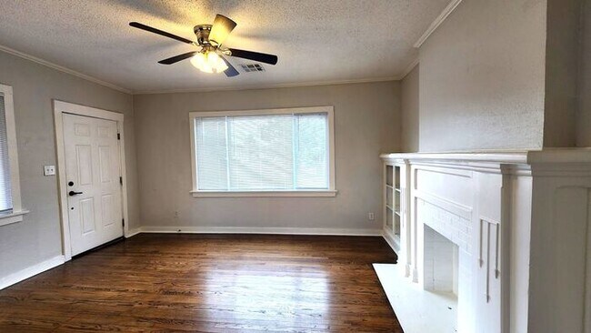 Photo - 2 Bed 1 Bath Duplex in the Aurora Addn NW OKC