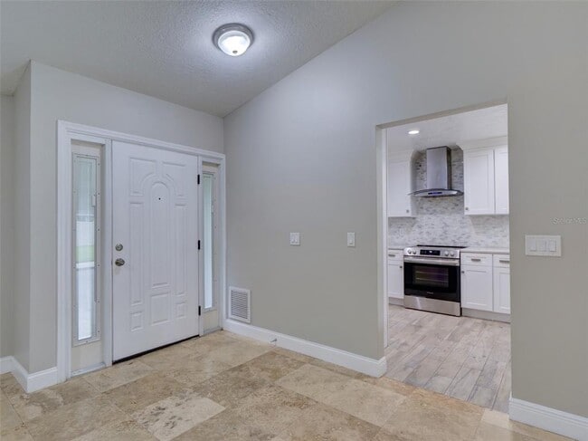 Photo - 866 Buttonwood Ln