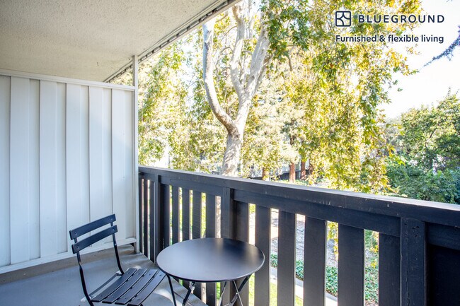 Photo - 655 S Fair Oaks Ave Unidad FL2-ID386