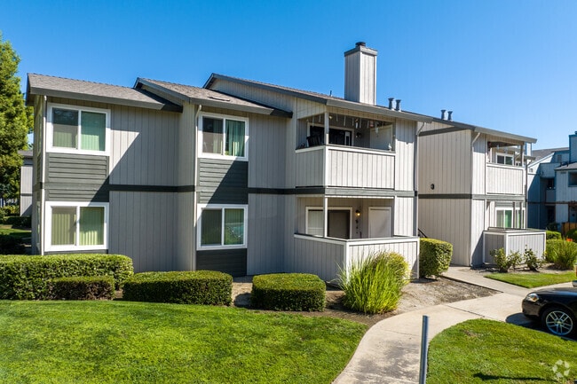 Maple Ridge Apartments