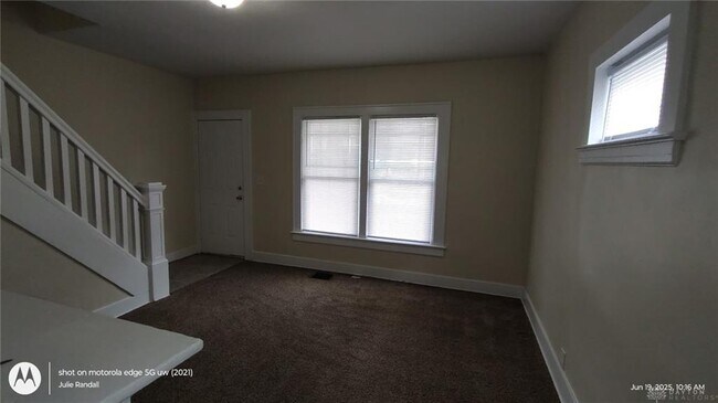 Photo - 1131 W High St