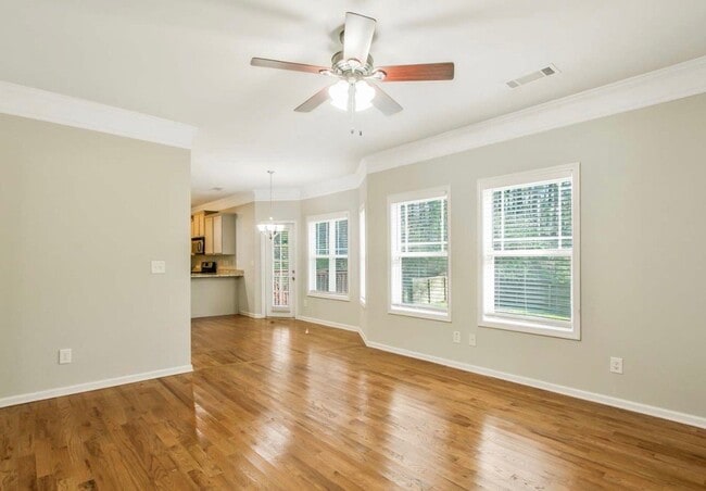 Photo - 2517 Brentford Pl