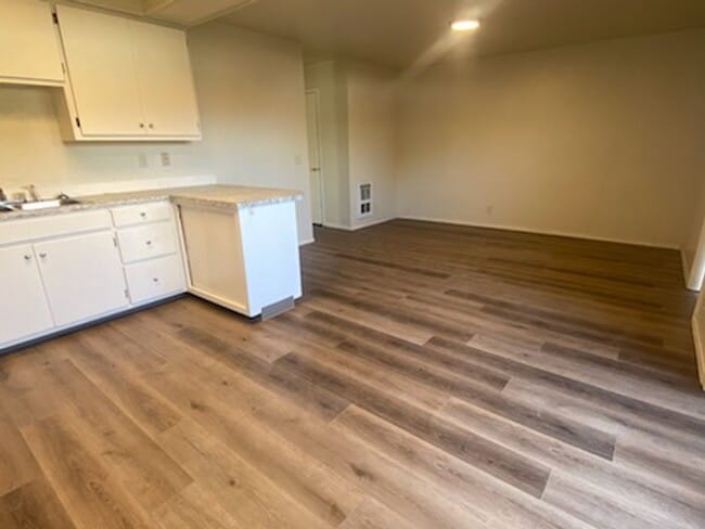 Photo - Fantastic 2-Bedroom, 1-Bath Apartment With W/D Hookups in Creswell!