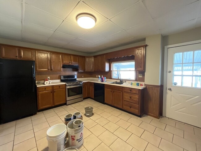 Photo - Move-in ready and well-maintained, this 4-...