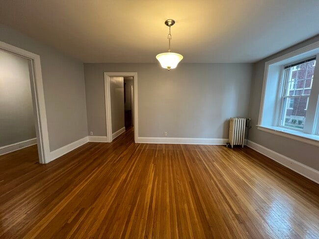 2.º, 1.5BA - 1300SF - Comedor