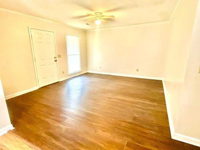 Building Photo - 4425 Torrance Dr NW Unit 4425 Torrance D