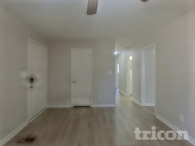 Photo - 50 Highland Blvd