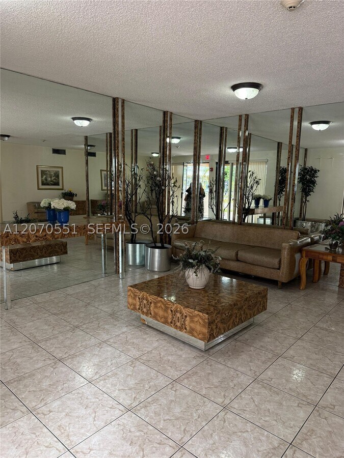 Photo - 16751 NE 9th Ave Unit 211