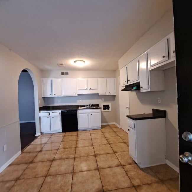 Photo - 3408 Clearbrook St