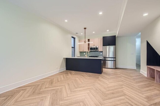 Photo - 3 bedroom in Chicago IL 60647 Unidad 1