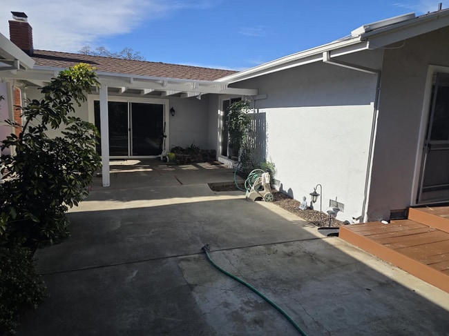 Photo - 776 Berkshire Pl