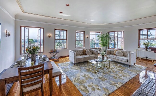 Photo - 4121 Wilshire Blvd Los Angeles, CA 90010 Unidad PH