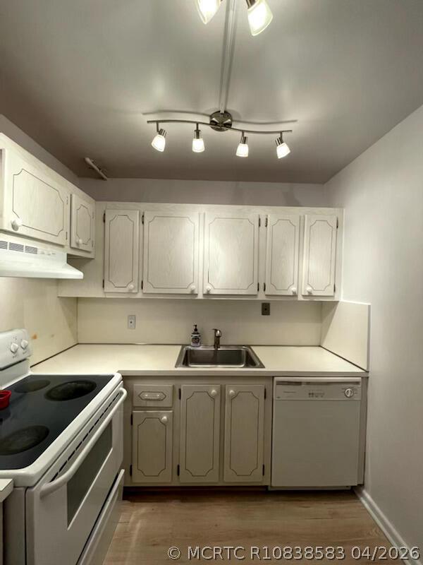 Photo - 3034 Ellesmere B Unit 3034