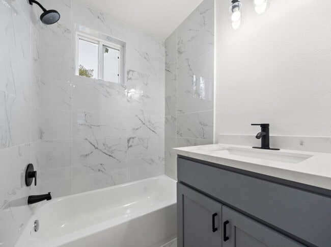 Photo - 3521 McIlhenny St