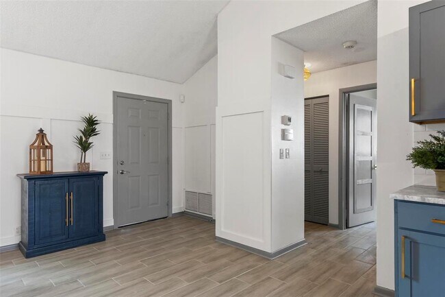 Photo - 26 Fillmore Ln