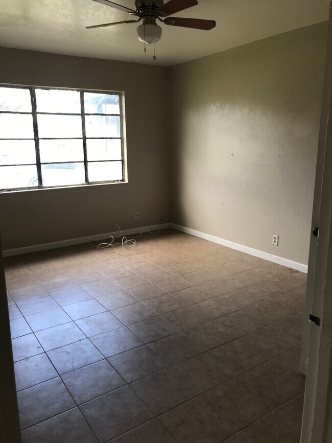 Photo - 1829 Morgan Ln