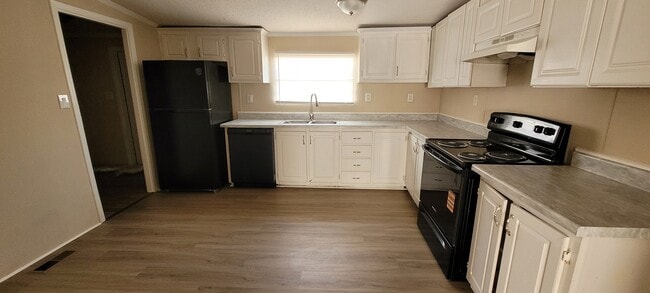 Photo - 724 Creek Ridge Rd