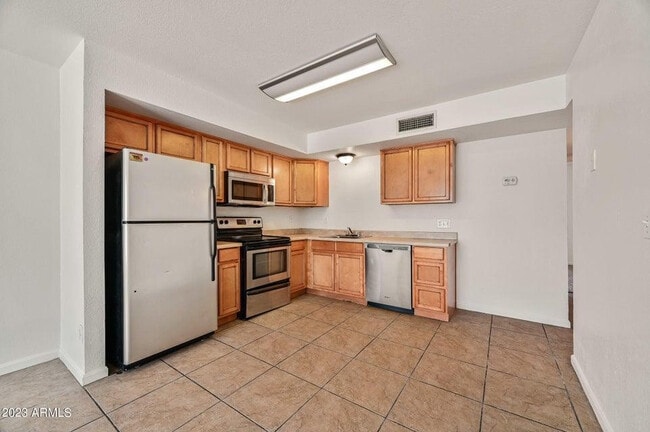 Photo - 6166 E Glencove St Unit Apt 1