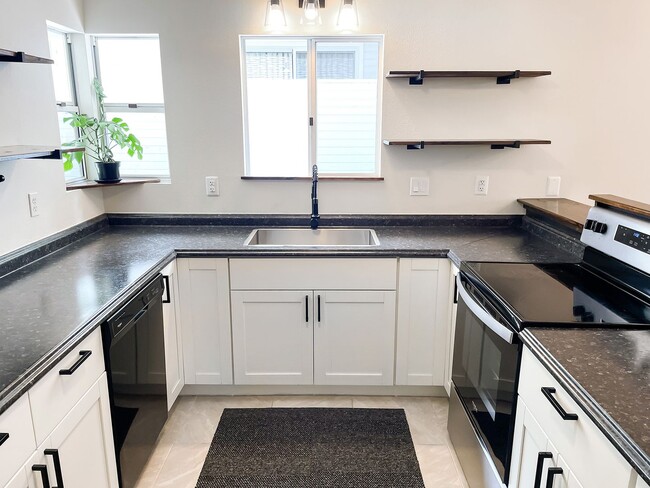 Photo - Available | The Pines - Furnished - 3 Bedr...