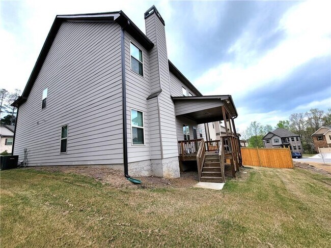 Photo - 1866 Castleberry Ln